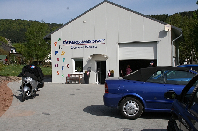 die anderen mit ihren selbst fahrenden Kutschen