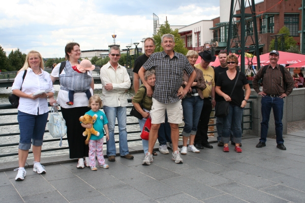 Uli, Anja, Svenja, Mäusi (oder ist Svenja Mäusi?), Mike, Carsten, Rita, Lal@, Ingrid, Rolf (Hatchcanyon), Andree, Susanne, Otto Uli, Anja, Svenja, Mäusi (oder ist Svenja Mäusi?), Mike, Carsten, Rita, Lal@, Ingrid, Rolf (Hatchcanyon), Andree, Susanne, Otto