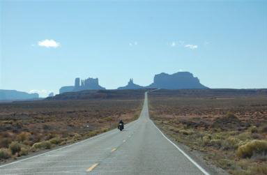 und fahren weiter zum Monument Valley. 